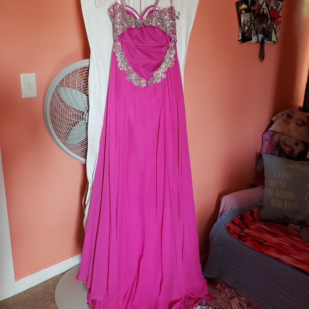 Prom Dress - Picture 4 of 6